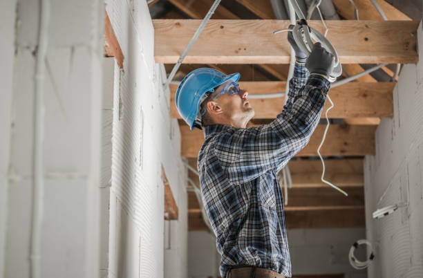 Best Affordable Emergency Electrician  in Holdrege, NE