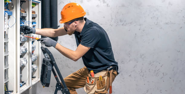 Best Best Electricians Near Me  in Holdrege, NE